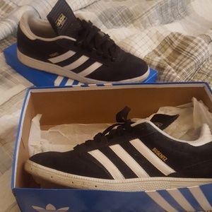 COPY - Adidas busenitz skateboard shoes